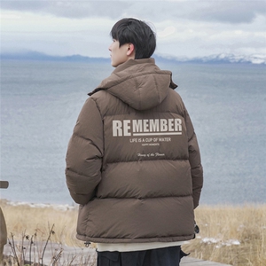 新疆山系时尚字母印花标90绒连帽羽绒服A247-YR83601 P225控298图片