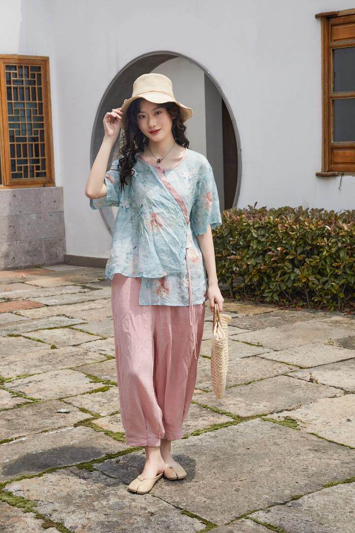 花色上衣，裤子颜色很多，女装，线象