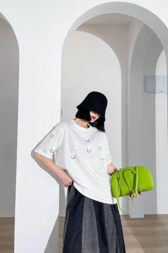 现货，设计款特色盼扣上衣，黑白两色MLXL,女装,弗气