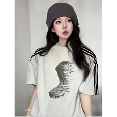 抖音得物品质二开240克宽松纯棉美式潮牌印花三条杠中性风短袖T恤，男装T恤，电商A486