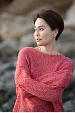2024秋冬新款77%山羊绒女士白厂丝花纱红圆领羊绒衫，女装羊绒衫，澳霖羊绒