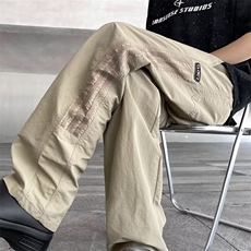 卡其色