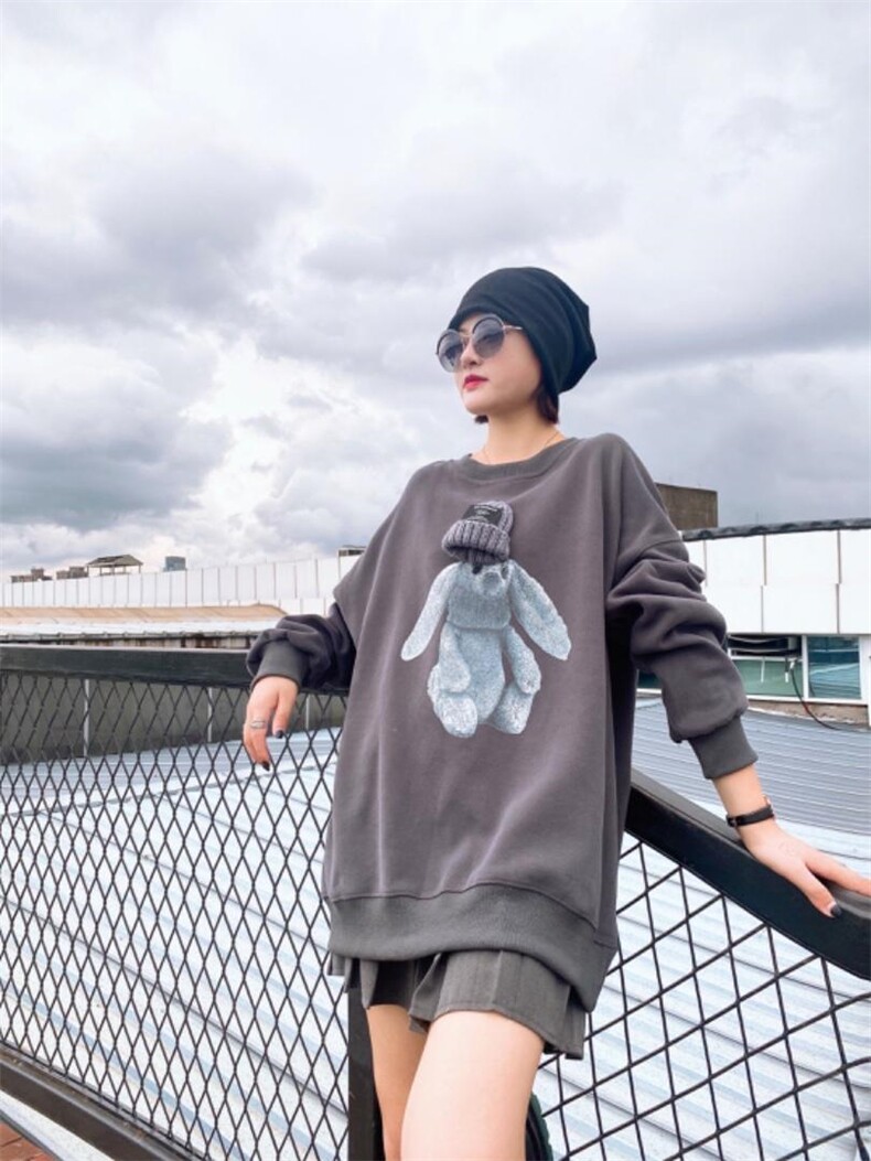 现货2021秋季新款长袖复合简约百搭卫衣，女装卫衣/绒衫，OGENI 欧葛妮