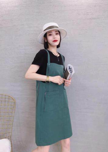 假两件套连衣裙，女装连衣裙，依伊贝诺