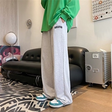 灰色