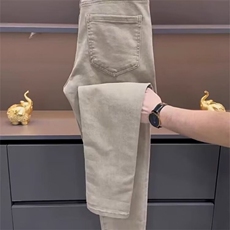 咖啡色