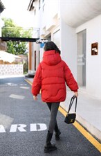 羽绒服，女装羽绒服，伊越