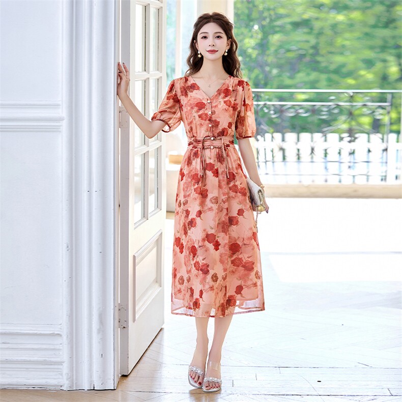 碎花连衣裙女夏季2025年新款女装法式气质收腰显瘦高级感减龄裙子,女装连衣裙,罗得堡