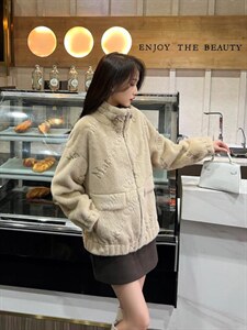 冬季皮毛一体图片