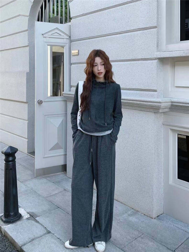 新款现货网红套装2024年秋季，女装套装/套裙，喜见多金