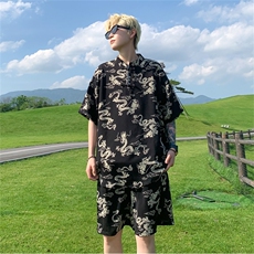 黑色