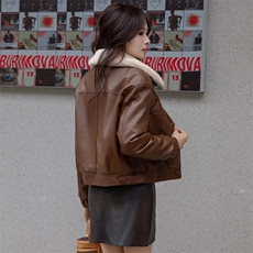 现货海宁f仿真皮皮衣女加绒加厚短款2024冬季新款女士宽松皮外套，女装皮衣，跑量工厂店