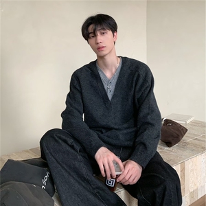 M273-P63 美式复古设计感长袖毛衣男2025V领假两件图片