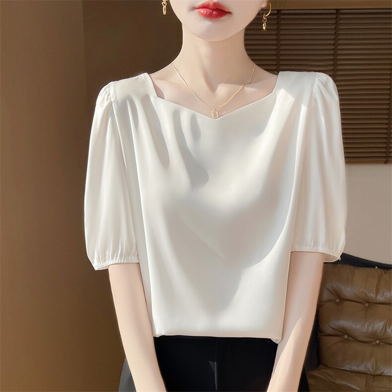 2025春夏中袖上衣女气质泡泡袖钻石方领打底短袖上衣潮，女装蕾丝衫/雪纺衫，朝贺羊绒