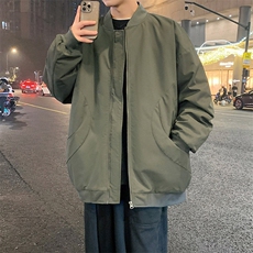 墨绿色