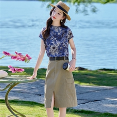 青花瓷印花短袖遮胯显瘦中长裙复古卡其色半裙2026年夏季，女装套装/套裙，米雪儿
