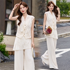 现货2026夏季新款轻熟老钱风V领马甲蕾丝拼接阔腿裤两件套套装，女装套装/套裙，伊仟回