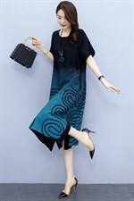 2021夏季新款优雅气质圆领简约时尚休闲舒适显拼色连衣裙，女装连衣裙，香香