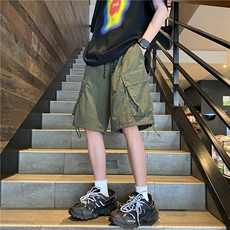 军绿色