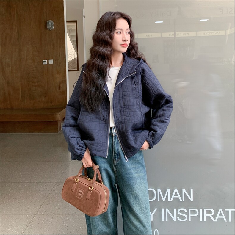 藏青色韩系连帽刺绣外套2025新款女早秋肌理高级感气质小个子上衣,女装短外套,2C215