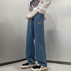 深蓝色