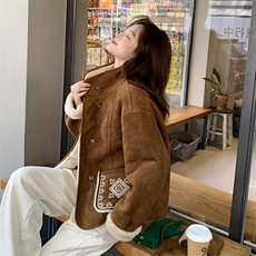 8887款皮毛一体配包P225K338，女装短外套，2B137