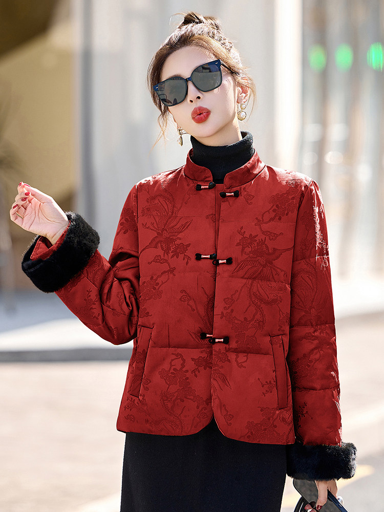 新中式G风羽绒服女2025冬新款今年流行小个子短款亮色盘扣外套,女装羽绒服,衣之秀