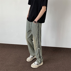 泥黄色