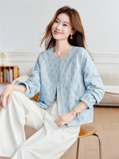 2026年春季宽松圆领菱形格轻薄刺绣棒球服短外套上衣，女装短外套，简韵佳