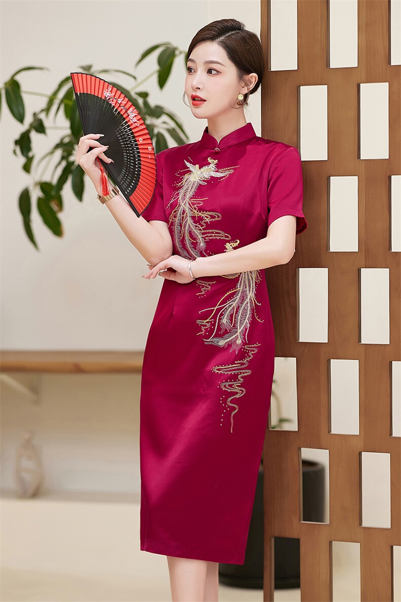婚宴旗袍连衣裙高贵洋气妈妈礼服大码红色手工绣花醋酸绸缎,女装汉服/婚纱/旗袍/礼服,小荷流