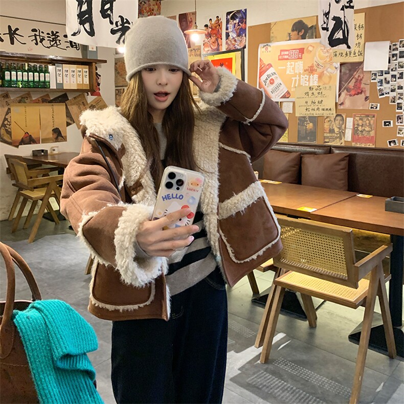 现货2025新款连帽羊羔毛皮毛一体休闲外套,女装短外套,1C150