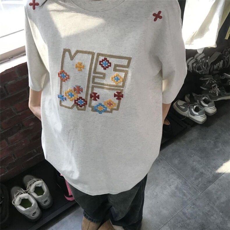 H0516-p35设计感刺绣精梳紧密短袖t恤情侣款,女装T恤,星座617A-2