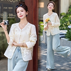 新中式钉珠圆领重工刺绣外套2512P130，女装短外套，乐衣轩