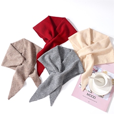 2025新款羊毛混纺纯色三角大披肩女保暖加厚围巾外搭针织围脖搭肩，帽子，九月九羊绒