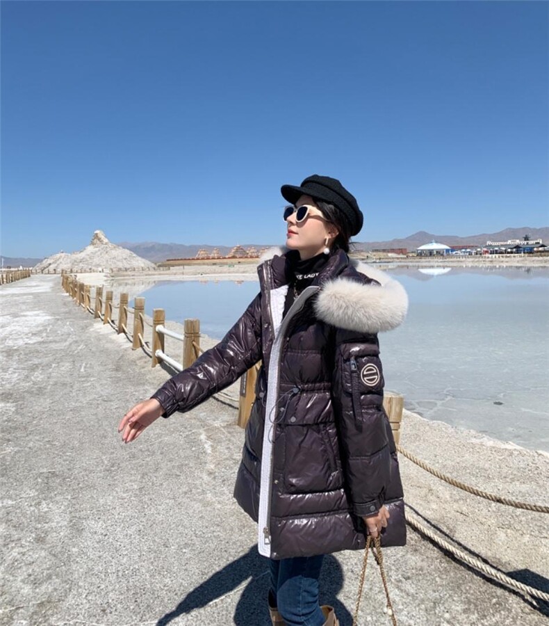 冬季新款收腰大毛领羽绒服中长款，女装羽绒服，百妹仟红