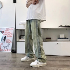 浅蓝色