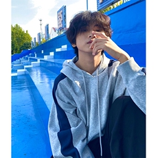 藏青色