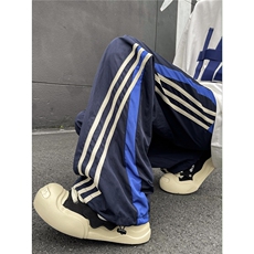 蓝色