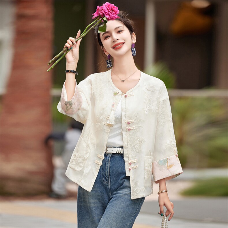 新中式外套女2025新款秋季薄款时尚小个子短款刺绣轻薄防晒衣,女装短外套,难舍钰依