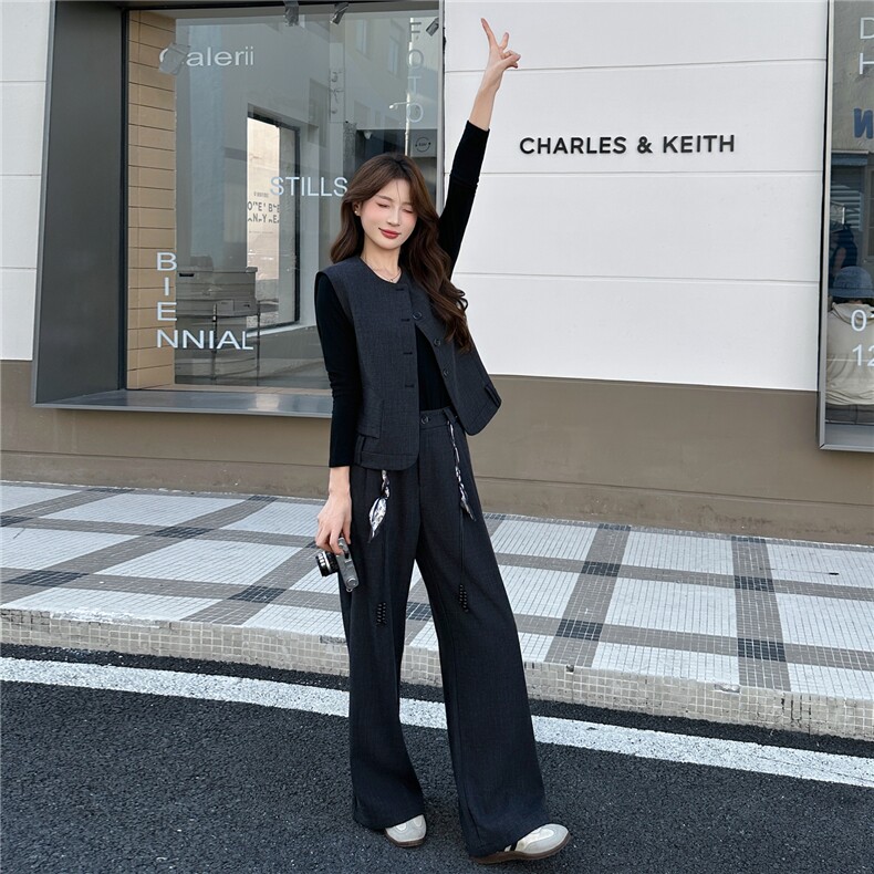 套装女2025秋季新款西装马甲阔腿裤洋气休闲三件套,女装套装/套裙,瑶迪依秀
