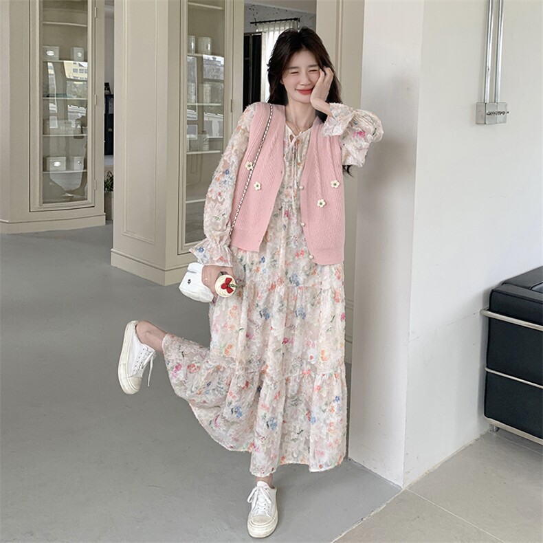 春季流行穿搭一整套装2025新款法式甜美碎花连衣裙针织马甲两件套图片