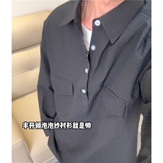 黑色