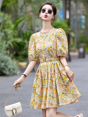2026夏装新款简约时尚休闲时髦印花收腰连衣裙，女装连衣裙，美沁