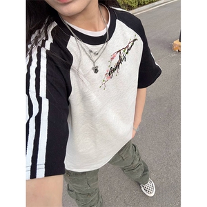 抖音得物品质二开240克宽松纯棉美式潮牌插肩三杠织带短袖T恤图片