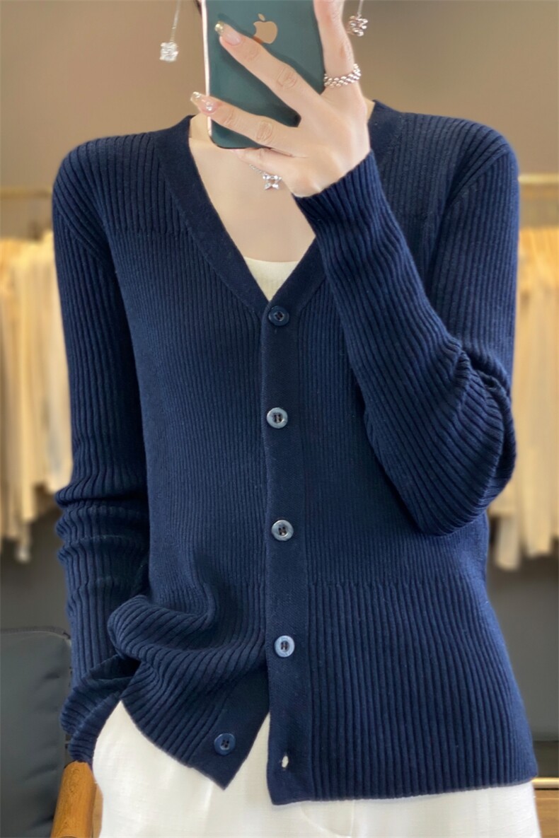 2024春季新款V领羊毛针织开衫女宽松休闲百搭气质毛衣短款外套潮,针织衫/毛衣,雪真羊绒