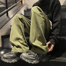 军绿色