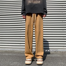 卡其色
