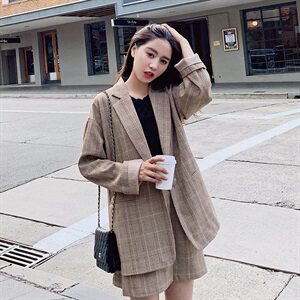 月底出货数据好 柒柒家 格子西装短款套装T21-P135 控188,女装风衣,柒柒家