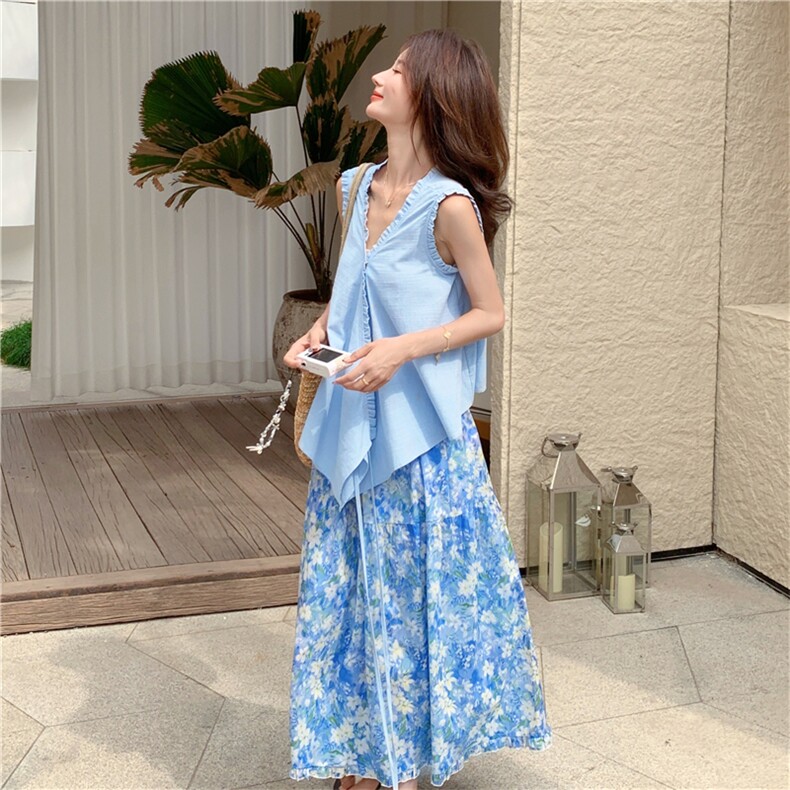 蓝色温柔穿搭甜美无袖上衣套装女夏新款显瘦碎花半身裙森系两件套,女装套装/套裙,2C118