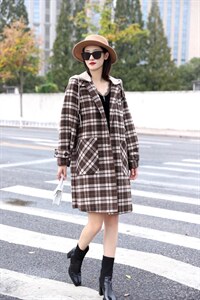 帽子可脱卸双面尼外套一件衣服两种味道。你要的样子我都有图片